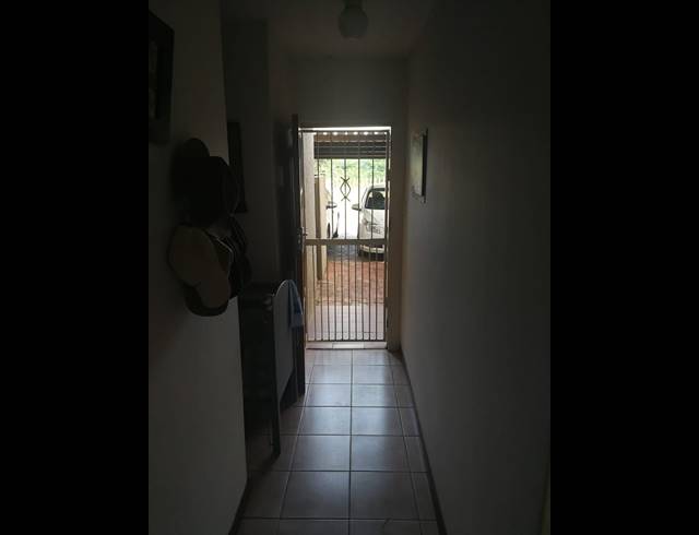 2 BEDROOM APARTMENT SOLD IN DORANDIA